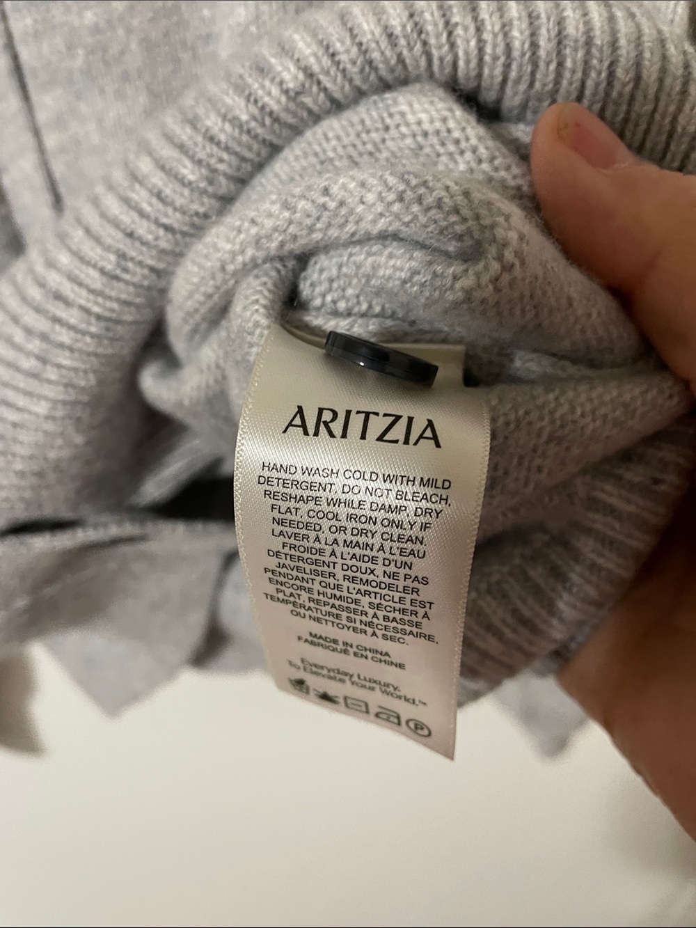 Wilfred Cashmere Blend Grey Cardigan Size Large - Picture 3 of 5